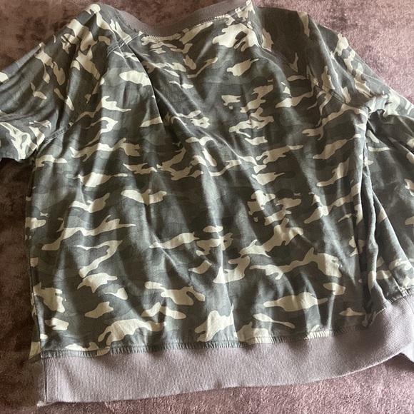 WOMENS CAMO ZIP UP JACKET - Picture 7 of 8